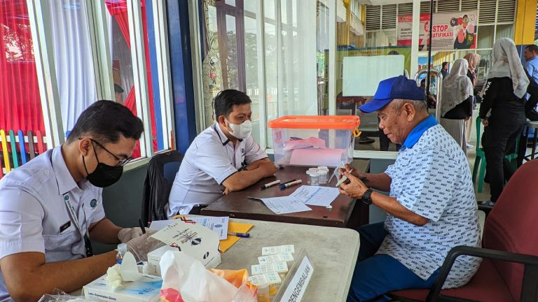 Ramadhan Menuju Puncak Lebaran, BNNK Test Urine Sopir Angkutan Umum di Terminal Jalur Kota Sukabumi
