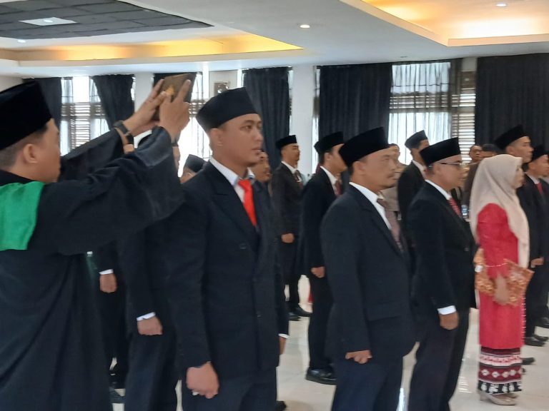 Ini Pesan Ketua Bawaslu Kota Sukabumi Kepada 21 Anggota Panwaslu Kecamatan yang Resmi di Lantik