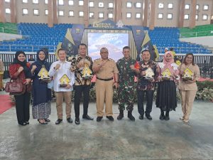 Notaris Gunawan Terima Penghargaan Bupati Sukabumi, Ini Alasannya!