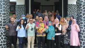Verifikasi P2WKSS Provinsi Jawa Barat, Tim Evaluasi Kunjungi RW 4 Kelurahan Sukakarya