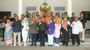 Sekda Ade Fokuskan Penyaluran Bantuan Beras CPPD Provinsi Jabar ke Wilayah Kecamatan Cilacap