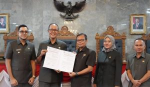 Wali Kota Sukabumi Sampaikan Jawaban atas Pemandangan Umum Fraksi-fraksi di Sidang Paripurna