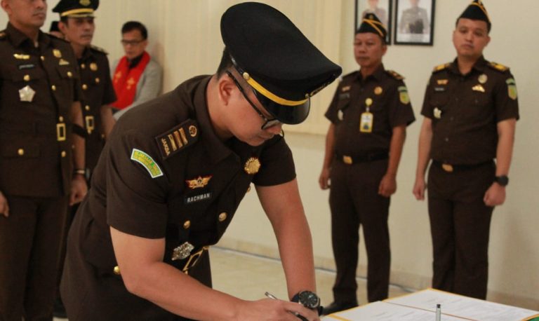 Fahmi Rachman Resmi Jabat Pos Strategis di Kejari Sukabumi, Bawa Rekam Jejak Gemilang dari Cianjur
