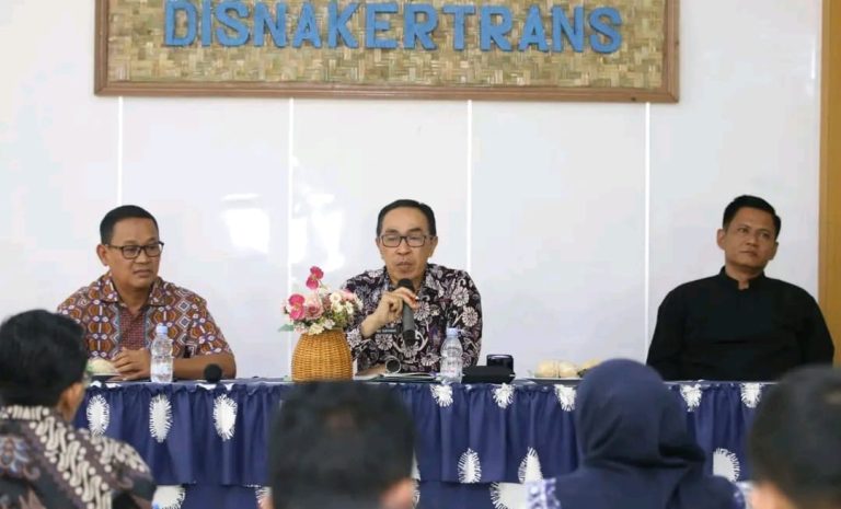 Wujudkan Ekonomi Tangguh, Sekda Dorong Percepatan KUR Wujudkan UMKM Naik Kelas